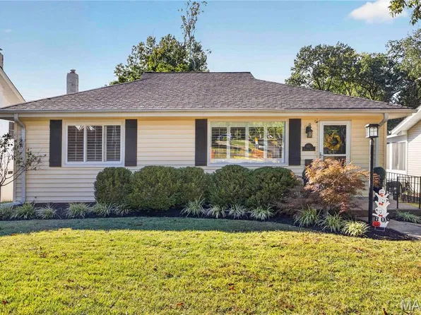 935 Glenway Dr, Saint Louis, MO 63122