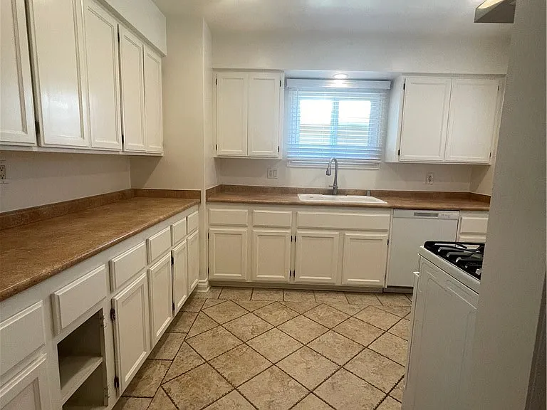 622 Indianapolis Ave — Photo 32