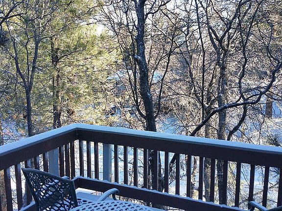 3rd image of 1790 Canyon Crest Dr