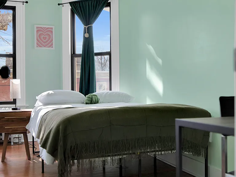 31 Canner St #2 — Photo 8