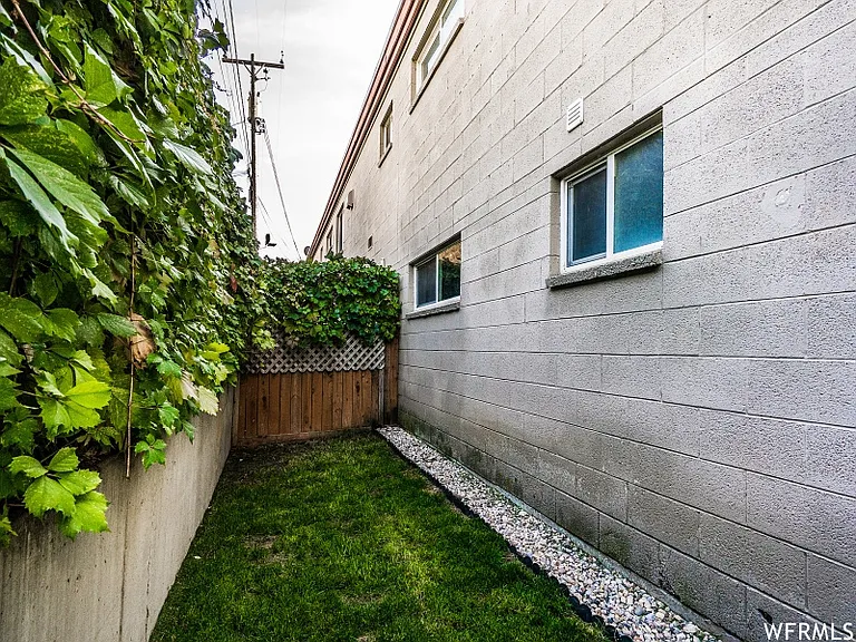 650 N 300 W #115 — Photo 7