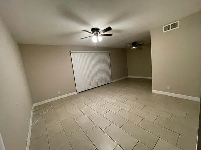 2 bed, 924 sqft, $1,250 — Photo 4