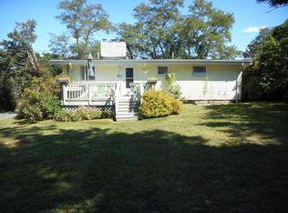 10 Bradford Rd, Bourne, MA 02532