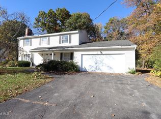 2463 Brookshire Drive, Niskayuna, NY 12309