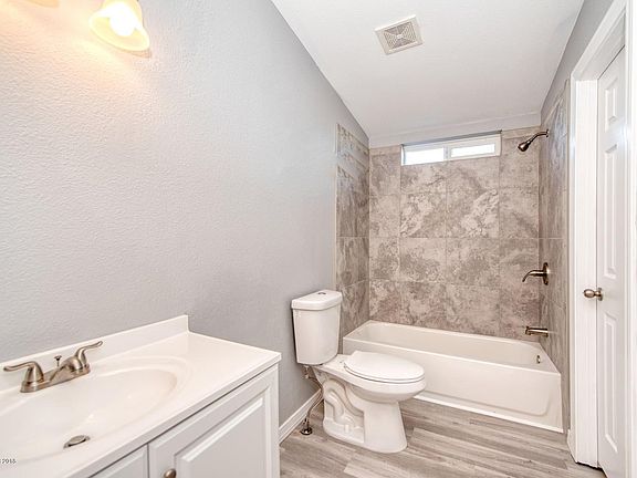 4th image of 6781 E Valley Dr