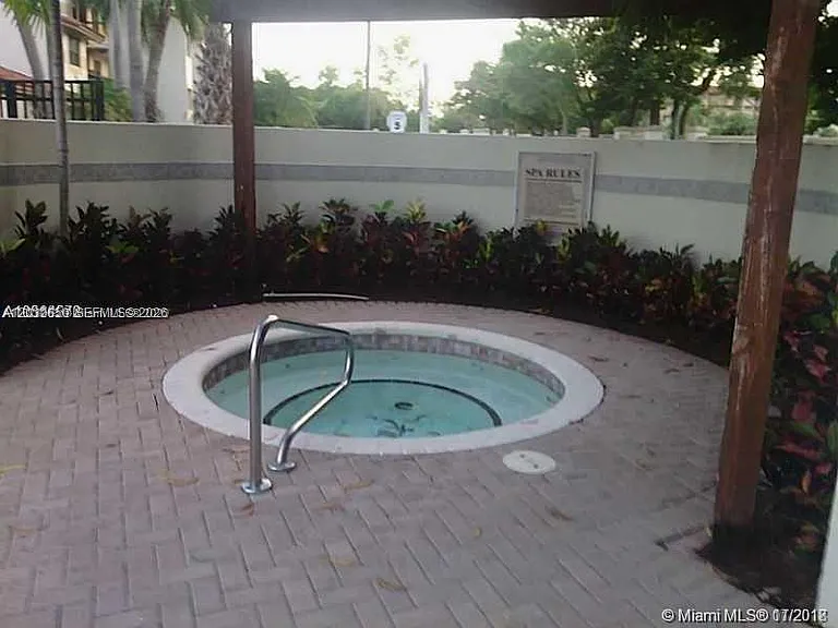 9823 Nob Hill Ct #9823 — Photo 25