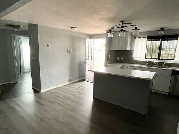 5th image of 1205 Lackland Ave