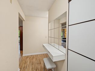 3200 Virginia Ave S APT 215, Saint Louis Park, MN 55426
