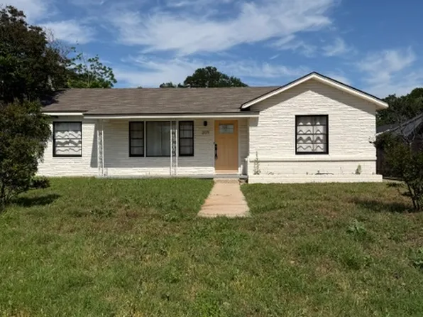 209 Westfork Dr, Fort Worth, TX 76114