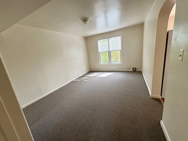 2 bed, 750 sqft, $950 — Photo 4