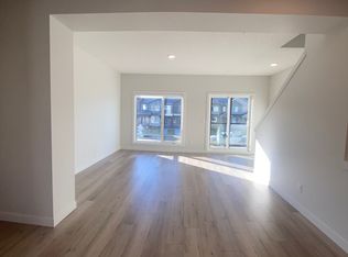 11910 35th Ave SW, Edmonton, AB T6W4N2