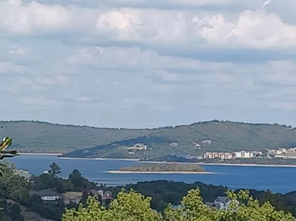 73 Stonemont Rd, Blue Eye, MO 65611