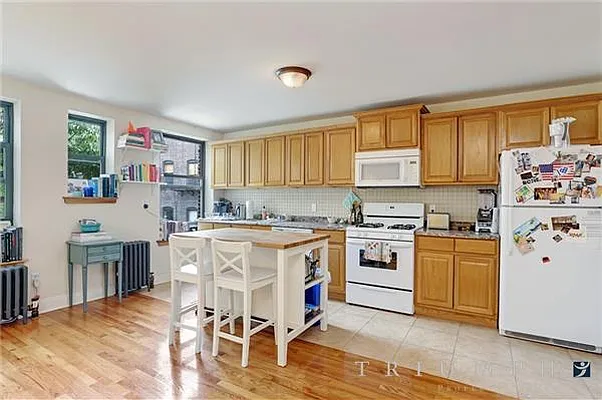 Rented by Triumph Property Group | media 6