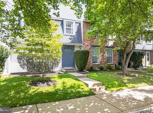 7525 Weatherby Dr, Rockville, MD 20855