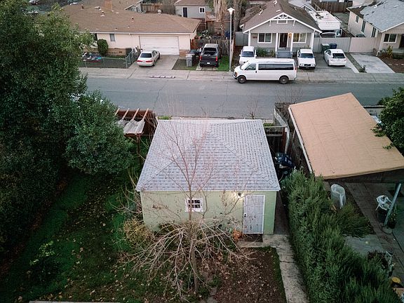 4th image of 3108 San Carlos Way