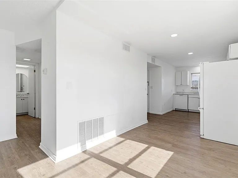 8950 Park Blvd #201 — Photo 22