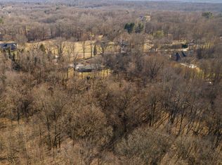 2032 Woodland Hills Dr, Evansville, IN 47725