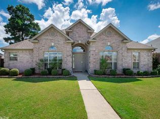 318 Country Club Pkwy, Maumelle, AR 72113