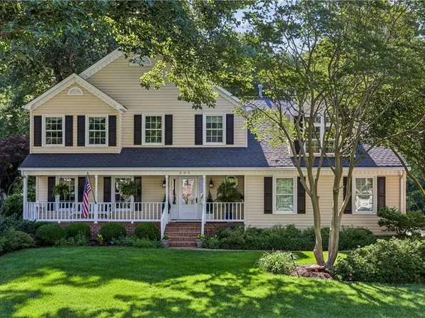 605 Lakeland Cres, Yorktown, VA 23693