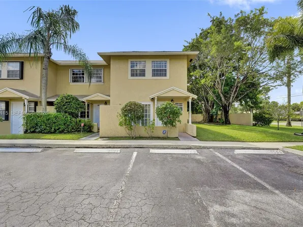 3590 NW 83rd Ln, Fort Lauderdale, FL 33351
