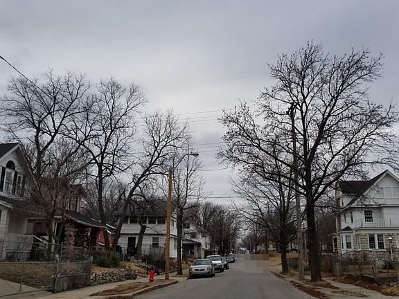 5th image of 3312 E 34th St