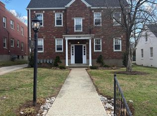 2122 Village Dr, Louisville, KY