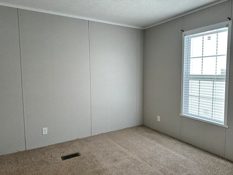 34 Pansy Dr #34 — Photo 5