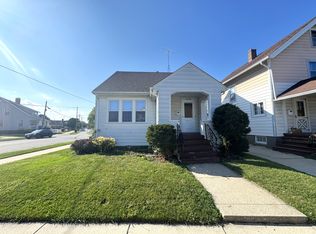 1838 Holmes Ave, Racine, WI 53403