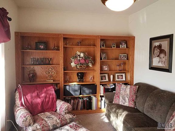 5th image of 4232 Bay West Dr