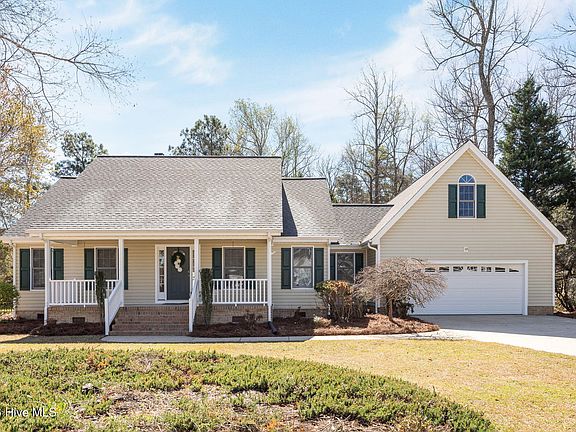 3rd image of 2221 Edgewater Drive