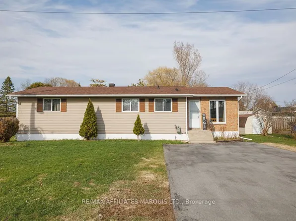 3 Fraser St, South Stormont, ON K0C 2A0
