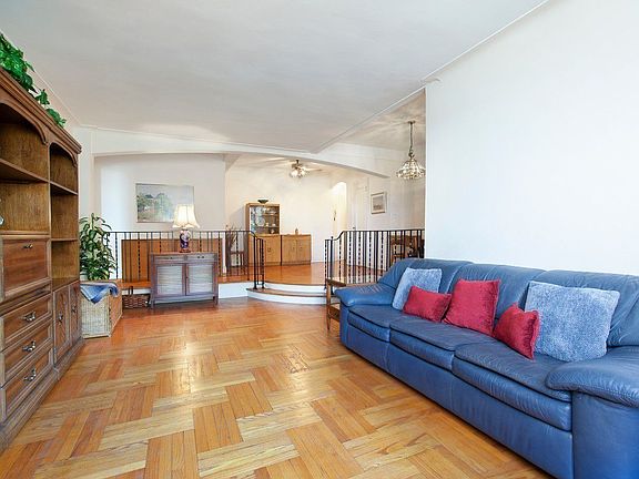 5th image of 7215 37th Ave APT 5B