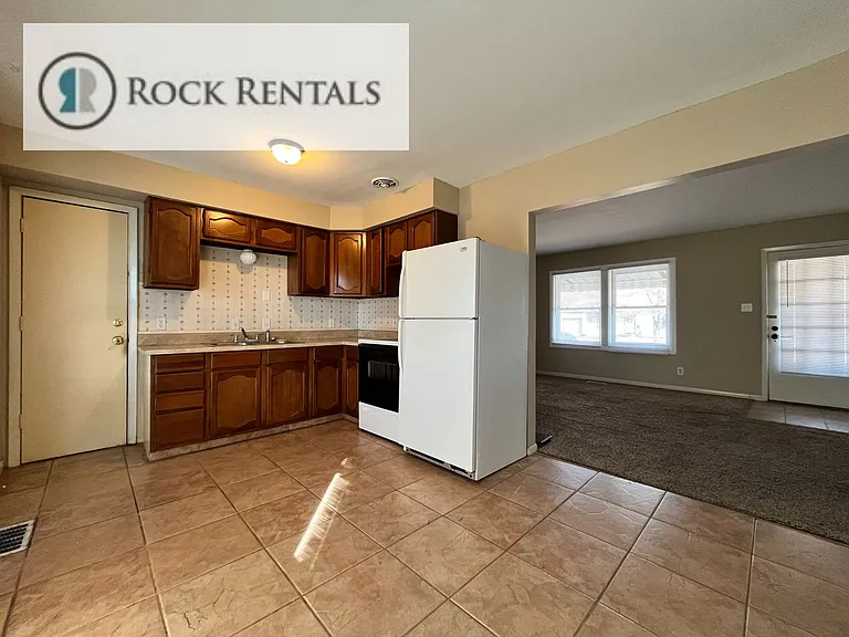 15 Sunset Dr — Photo 7