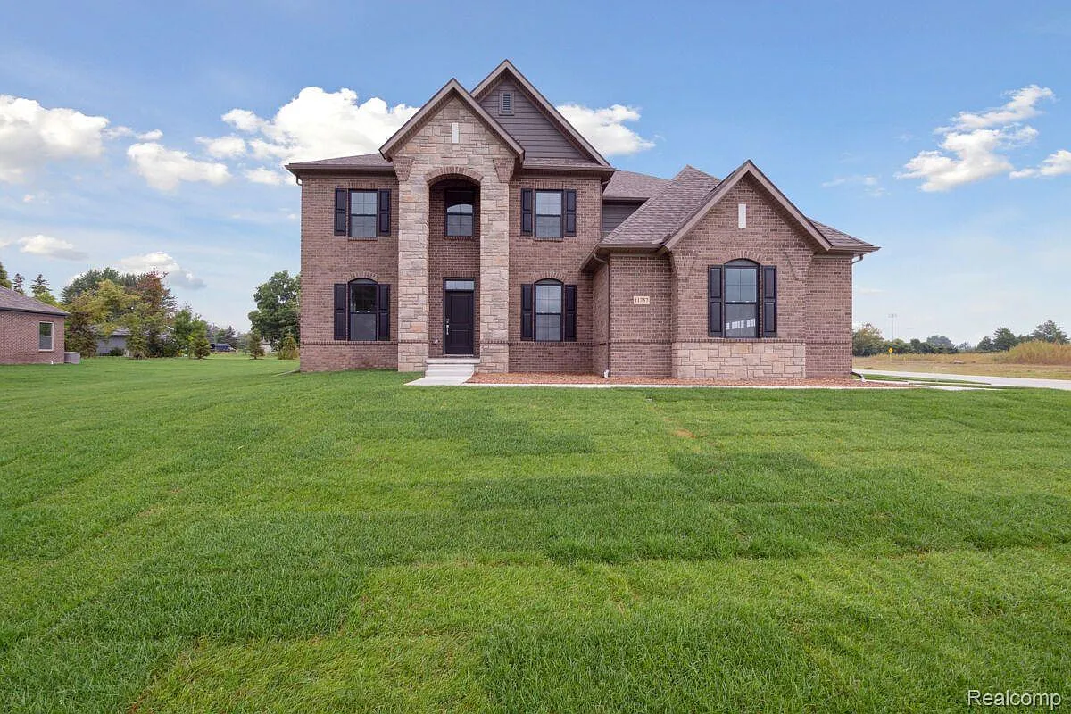 11757 Powell Ridge Ln photo 1