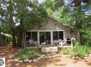 8173 Clam Lake Rd, Bellaire, MI 49615