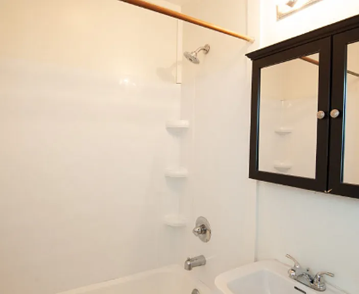 1202 N Walnut St — Photo 43