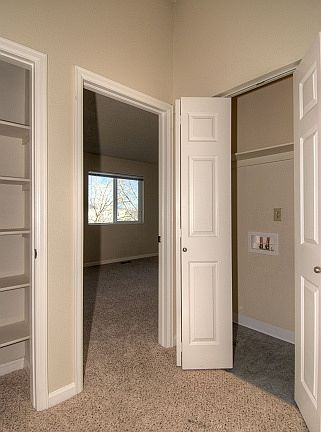 4th image of 629 Walden Cir APT 202