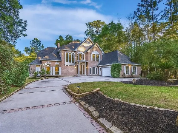 3230 Lake Island Dr, Montgomery, TX 77356