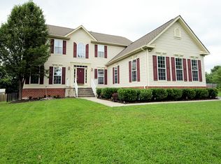 2 Chestnut Dr, Robbinsville, NJ 08691