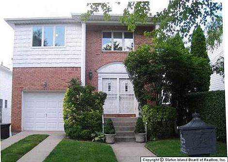 1st image of 39 Boyce Ave