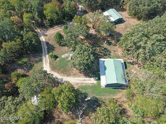 2nd image of 2865 Fiddlers Ridge Rd