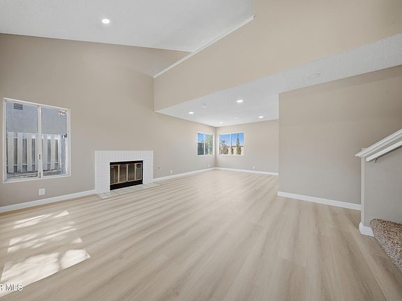 5th image of 317 Camino Real Ave