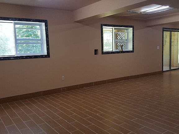 2nd image of 3424 Timbercreek Dr