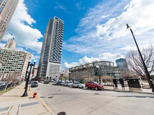 235 W Van Buren St Unit 2217, Chicago, IL 60607