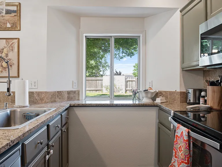 5468 S Alyssum Pl — Photo 17