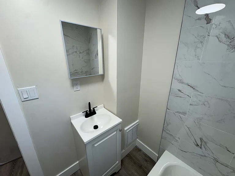 636 Spruce St — Photo 13