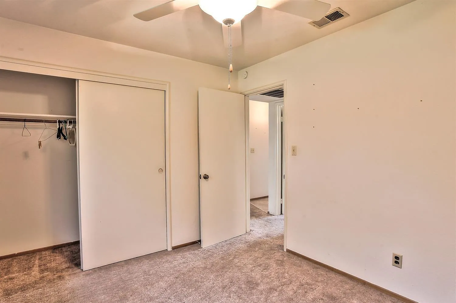 3 bed, 1291 sqft, $2,950 — Photo 3