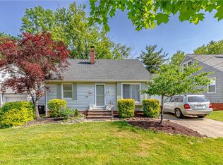 5231 Edenhurst Rd, Lyndhurst, OH 44124