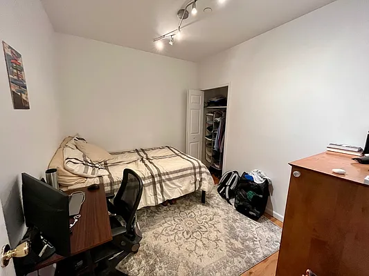 Rented by J Misrahi Realty Corp | media 5