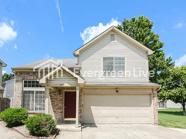 4919 Lewiston Dr — Photo 1